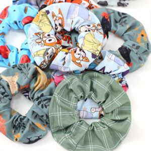 Assorted Cartoon & Floral Print Scrunchies Soft Fabric Elastic Hair Ties Cute Multi-Design Scrunchie Set For Girls Daily Use & Hairstyling